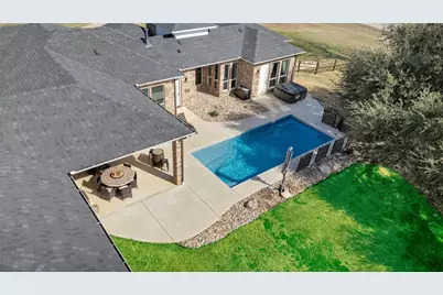 100 Maverick Court, Granbury, TX 76049 - Photo 29