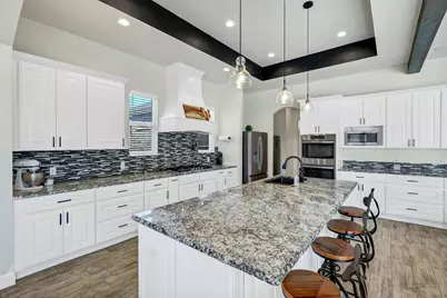 100 Maverick Court, Granbury, TX 76049 - Photo 11