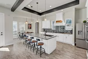 100 Maverick Ct, Granbury, TX 76049 - Photo 1