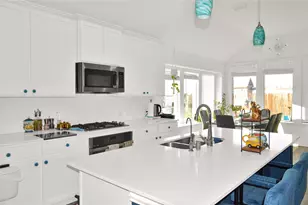 10018 Farmland Dr, Frisco, TX 75035 - Photo 9