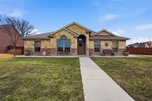 3701 Dutch Iris Ln, Fort Worth, TX 76140 - Photo 5