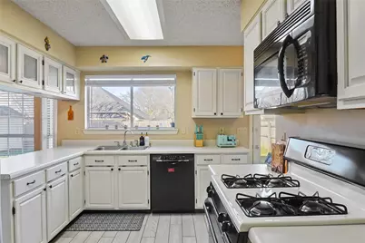 5329 Grand Mesa Drive, Fort Worth, TX 76137 - Photo 13