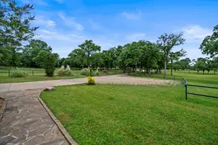 635 Old Justin Rd, Argyle, TX 76226 - Photo 7