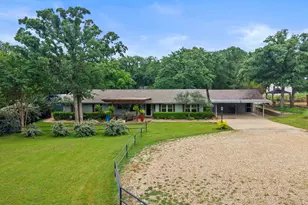 635 Old Justin Rd, Argyle, TX 76226 - Photo 3