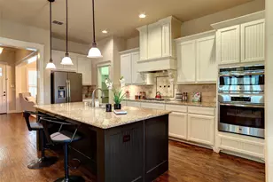 821 Crimson Rd, Lantana, TX 76226 - Photo 7