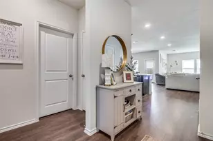 1780 Duskwood Dr, Lancaster, TX 75146 - Photo 3