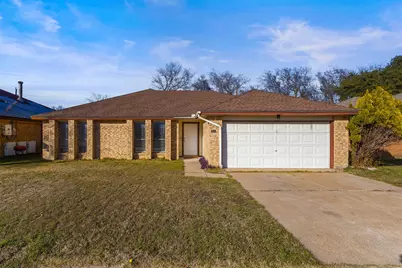 812 Bentle Street, Cedar Hill, TX 75104 - Photo 1