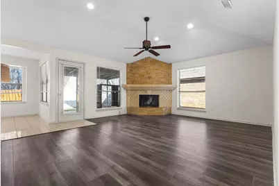 812 Bentle Street, Cedar Hill, TX 75104 - Photo 7