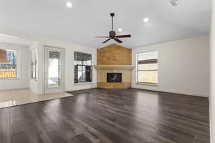 812 Bentle St, Cedar Hill, TX 75104 - Photo 7