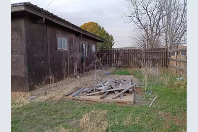 611 W 12th Street, Sweetwater, TX 79556 - Photo 5