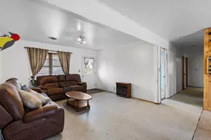 705 Pillar St, Bowie, TX 76230 - Photo 7