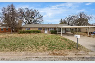 705 Pillar Street, Bowie, TX 76230 - Photo 1