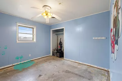 705 Pillar St, Bowie, TX 76230 - Photo 21