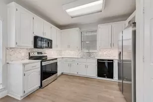 8809 Greenwood Trail, Rowlett, TX 75088 - Photo 17