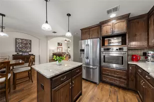 2122 Tower Dr, Moody, TX 76557 - Photo 9