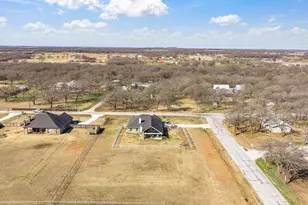 617 Co Rd 3341, Paradise, TX 76073 - Photo 25