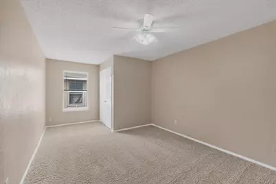 913 W Rochelle Road, Irving, TX 75062 - Photo 25