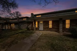 913 W Rochelle Rd, Irving, TX 75062 - Photo 5