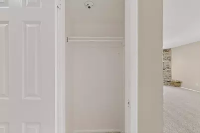 913 W Rochelle Road, Irving, TX 75062 - Photo 33