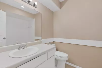 913 W Rochelle Road, Irving, TX 75062 - Photo 23