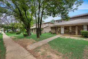 913 W Rochelle Rd, Irving, TX 75062 - Photo 35