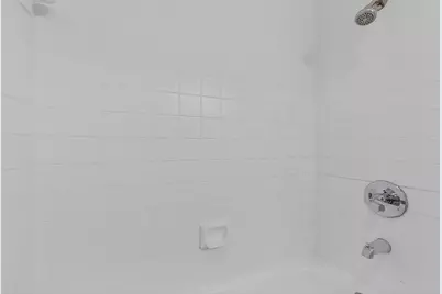 913 W Rochelle Road, Irving, TX 75062 - Photo 25