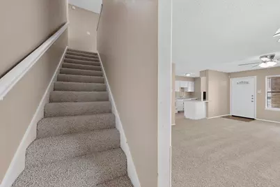 913 W Rochelle Road, Irving, TX 75062 - Photo 7