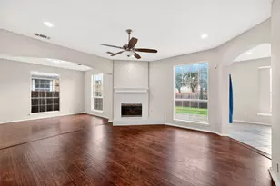 2124 Newport Dr, Flower Mound, TX 75028 - Photo 5