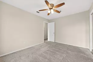 2124 Newport Dr, Flower Mound, TX 75028 - Photo 25