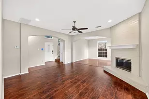 2124 Newport Dr, Flower Mound, TX 75028 - Photo 7