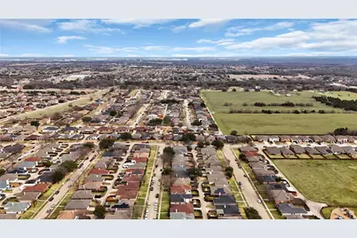 2840 Saint Johns Avenue, Lancaster, TX 75146 - Photo 33