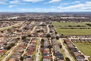 2840 St Johns Ave, Lancaster, TX 75146 - Photo 33