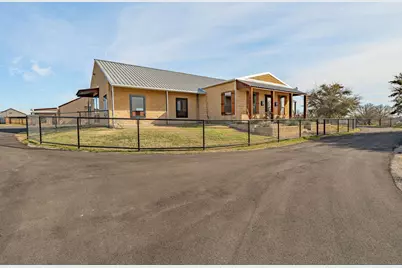 221 Silver Spur, Weatherford, TX 76087 - Photo 3