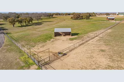 221 Silver Spur, Weatherford, TX 76087 - Photo 35