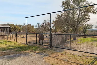 221 Silver Spur, Weatherford, TX 76087 - Photo 25