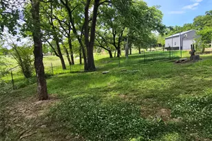 102 Shady Grove Ct, Joshua, TX 76058 - Photo 5