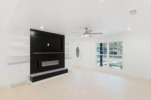 916 Kelley Dr, Everman, TX 76140 - Photo 5