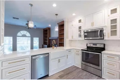 5501 Bradley Court, Arlington, TX 76017 - Photo 9