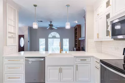 5501 Bradley Court, Arlington, TX 76017 - Photo 13