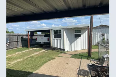 1116 Navarro, Mart, TX 76664 - Photo 13