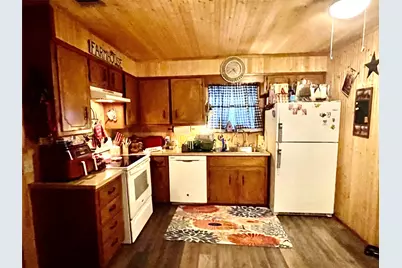 1116 Navarro, Mart, TX 76664 - Photo 3