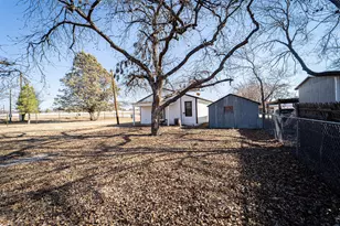 618 Oak St, Clyde, TX 79510 - Photo 39
