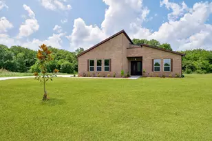 1250 Southfork Ct, Waxahachie, TX 75167 - Photo 3