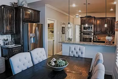 10612 Steinbeck Court, Irving, TX 75063 - Photo 7