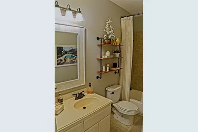 10612 Steinbeck Court, Irving, TX 75063 - Photo 25