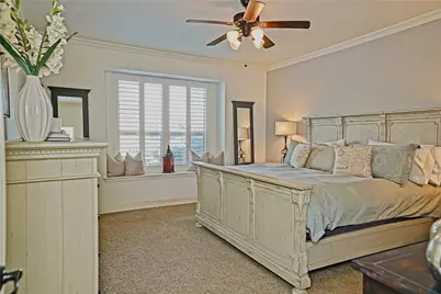 10612 Steinbeck Court, Irving, TX 75063 - Photo 13