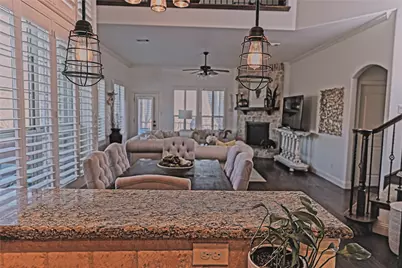 10612 Steinbeck Court, Irving, TX 75063 - Photo 9