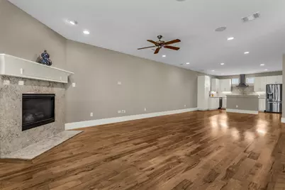 2606 Shelby Avenue #307, Dallas, TX 75219 - Photo 7