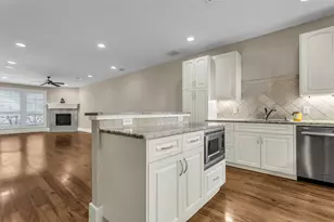 2606 Shelby Ave, Dallas, TX 75219 - Photo 15