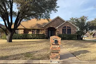 6845 Inwood Dr, North Richland Hills, TX 76182 - Photo 1